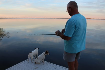 Joe and girls fishing